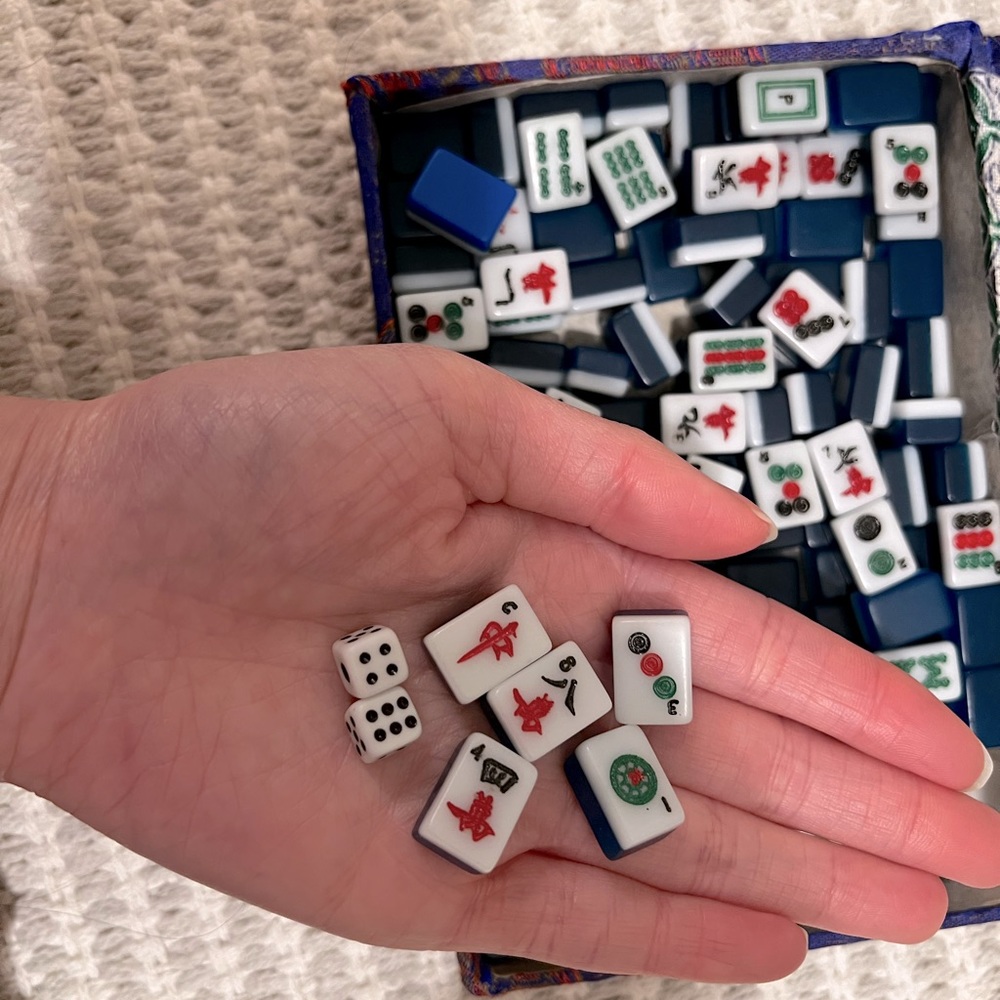Mini mahjong sets